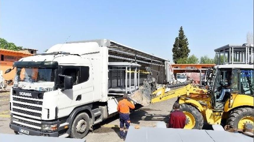 Muratpaşa Belediyesi &Uuml;rettiği Konteynerleri Satıyor