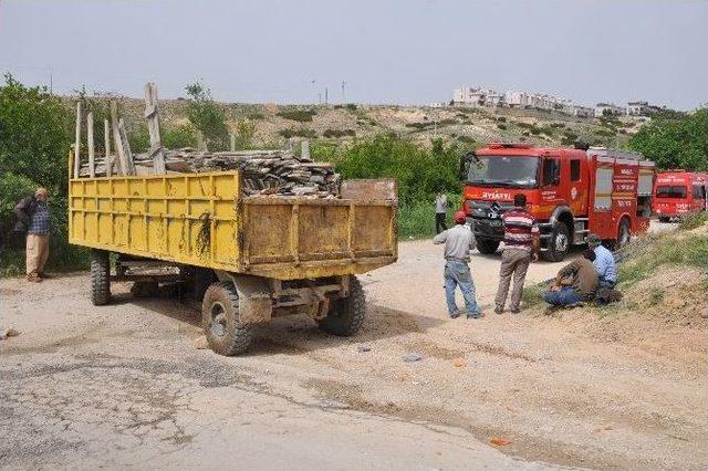 Kullandığı Traktörün Altında Kaldı