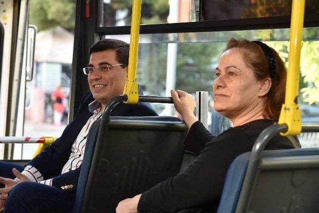 Başkan Tütüncü Tramvay Ve Otobüsten Sonra Dolmuş Yolculuğunda