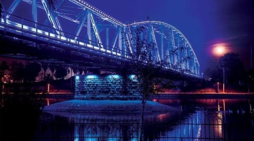 1600 Yıllık Taşk&ouml;pr&uuml; Işıl Işıl Oluyor