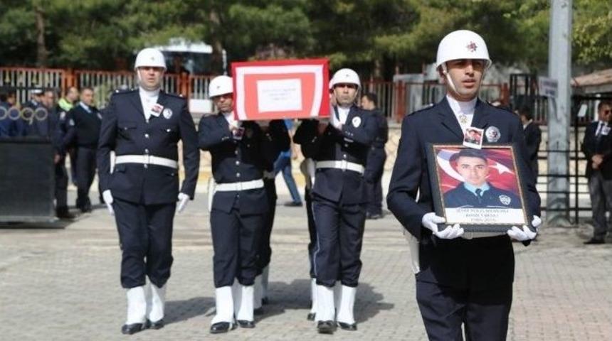 Derik Şehidi T&ouml;renle Memleketine Uğurlandı