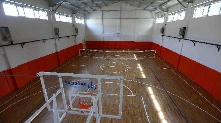 Bağcılarlı &Ouml;ğrenciler Spor Salonuna Kavuşuyor