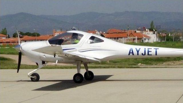 Ayjet, Balıkesir Koca Seyit Havalimanı’nda