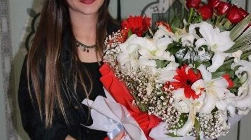 &Ouml;ğretmenden &Ouml;zel Harekat Polisi Amcasına Duygusal Mesaj