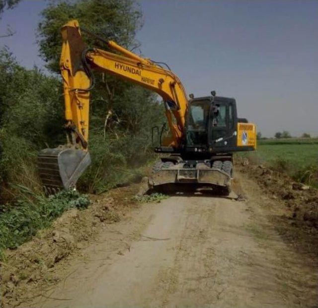 Yunusemre&rsquo;den Mahalleliyi Sevindiren &Ccedil;alışma 1