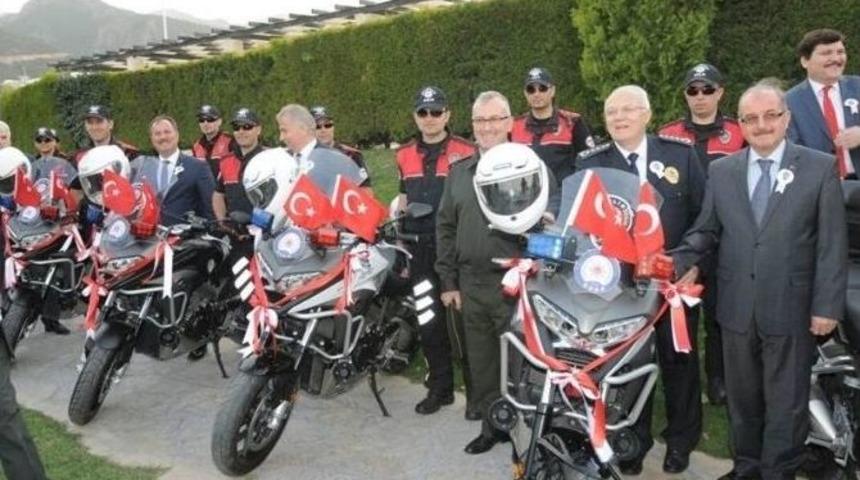 Denizli Emniyet M&uuml;d&uuml;rl&uuml;ğ&uuml;&rsquo;ne 62 Yeni Ara&ccedil; Alındı