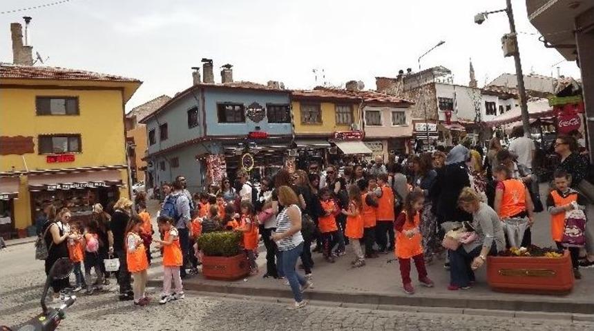 İstanbullu Minikler Odunpazarı&rsquo;nda