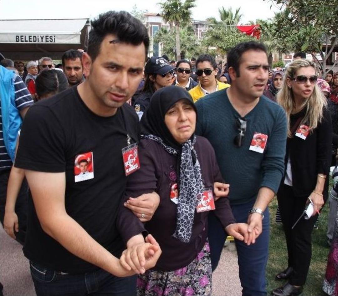 Hatay Şehidini Son Yolculuğuna Uğurladı