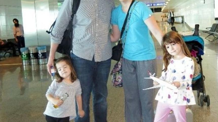 Gezisini Tamamlayan 6 Yaşındaki Talihsiz Lizzy Amerika&rsquo;ya D&ouml;nd&uuml;