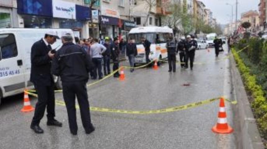 Boz&uuml;y&uuml;k&rsquo;te Motosiklet Kazası: 1 Ağır Yaralı