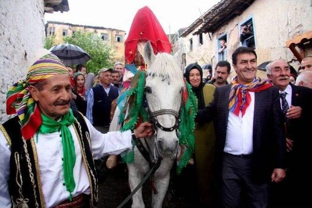 Fetih Şenlikleri Tüm Hızıyla Devam Ediyor