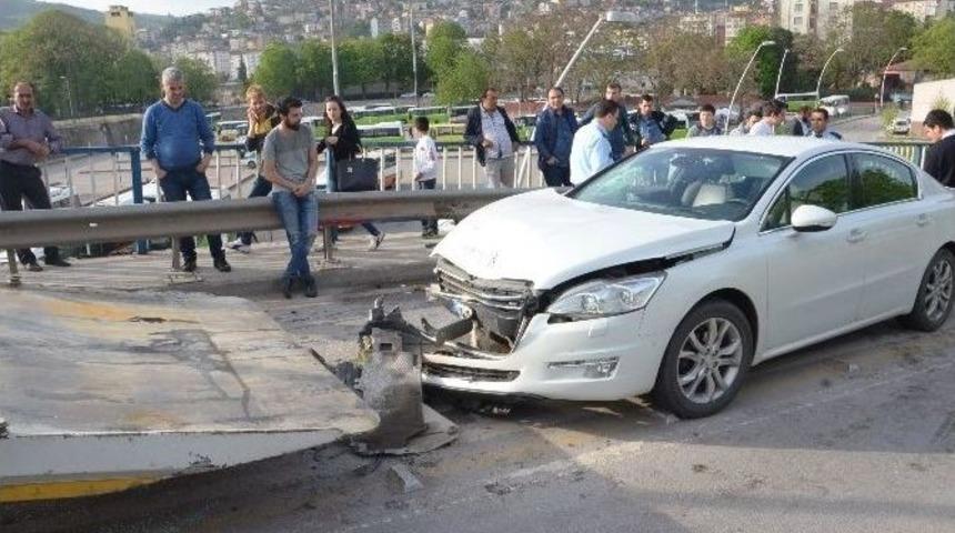 Kocaeli&rsquo;de Feci Kaza: 3&rsquo;&uuml; Ağır 5 Yaralı