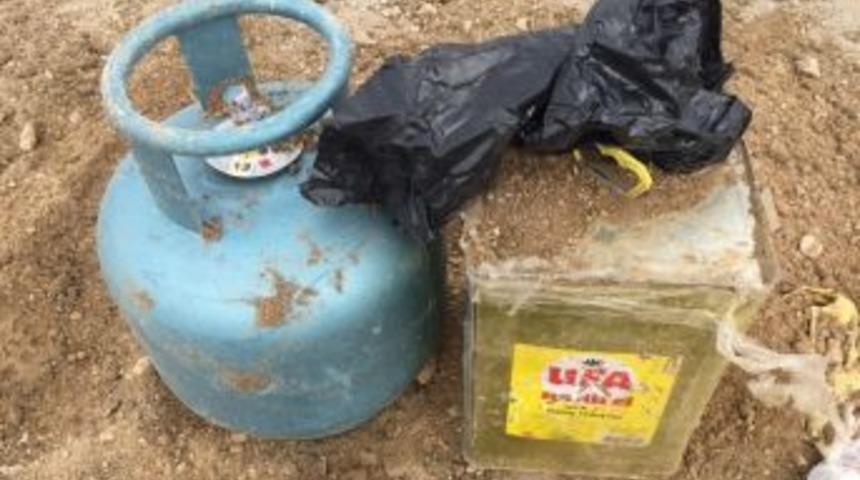 K&ouml;y Girişindeki Patlayıcı İmha Edildi