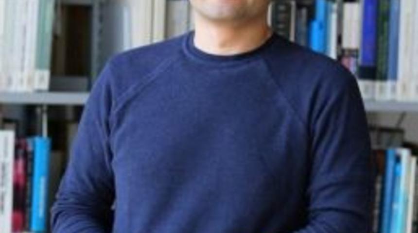 Yaşlılar İnternetle Hayat Buluyor