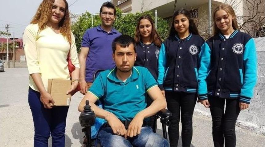 Engelli Ersin Ak&uuml;l&uuml; Aracına Kavuştu