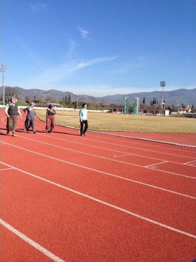 Kardeşköy’ün Kadınları Spor Yapıyor