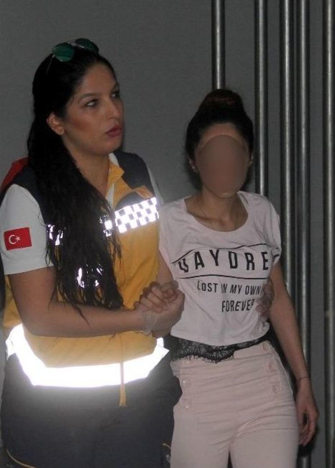 15 Yaşındaki Kız &Ouml;ğrenci Not Bırakıp İntihara Kalkıştı