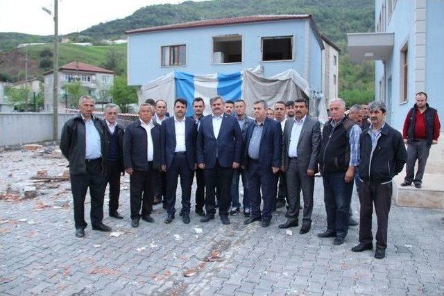 Milletvekili Çaturoğlu Patlama Yaşanan Okulu İnceledi