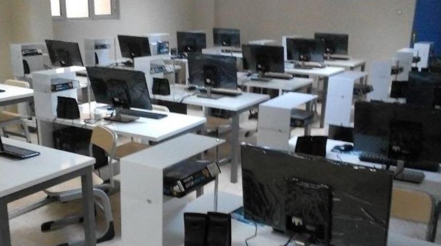 F&uuml;&rsquo;ye Modern Bilgisayar Laboratuvarı Kuruldu