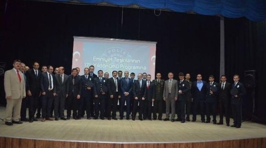 Başarılı Polislere &Ouml;d&uuml;l&hellip;