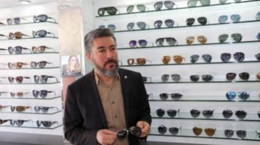 Sahte G&uuml;neş G&ouml;zl&uuml;kleri K&ouml;rl&uuml;ğe Neden Olabilir