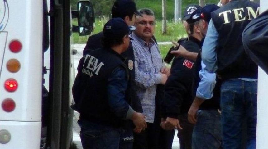 Fet&ouml;/pdy Operasyonunda G&ouml;zaltına Alınan 6 Kişi Adliye&rsquo;ye Sevk Edildi