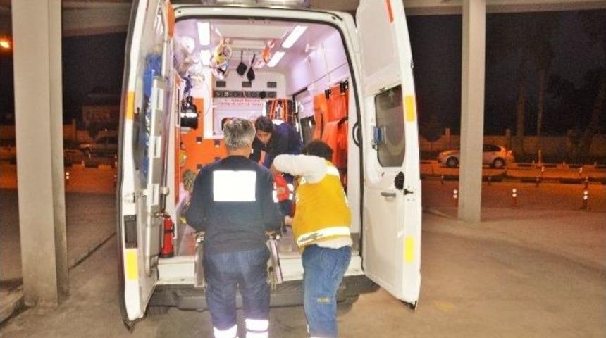 Aydın&rsquo;da Tır İş&ccedil;i Minib&uuml;s&uuml;ne &Ccedil;arptı; 14 Yaralı