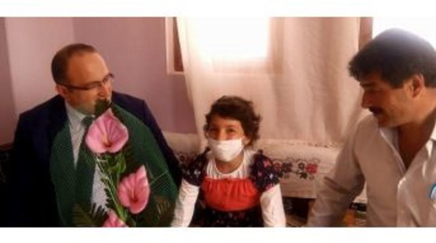 L&ouml;semi Hastası Minik Kız &rsquo;&ouml;ğretmen&rsquo; Olmak İstiyor