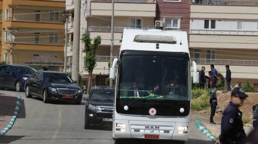 Başbakan Ve Bakanlar Tarihi Toplantı İ&ccedil;in Gaptem&rsquo;e Geldi