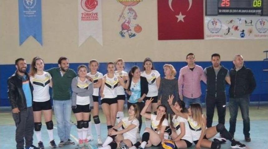 Filenin Sultanları Rakip Tanımıyor