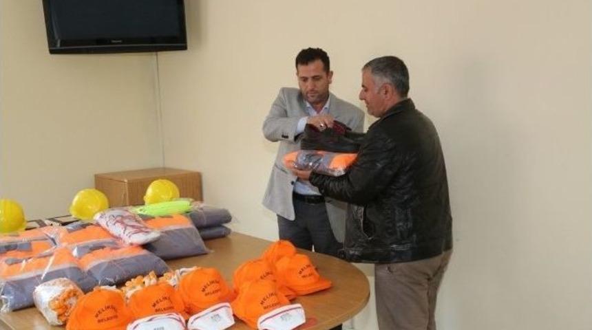 Melikgazi Belediyesi Melbusat Dağıtımını Yaptı