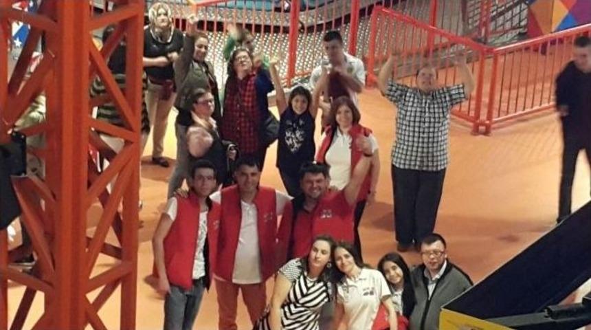 Vos26&rsquo;dan Otizm Etkinliği