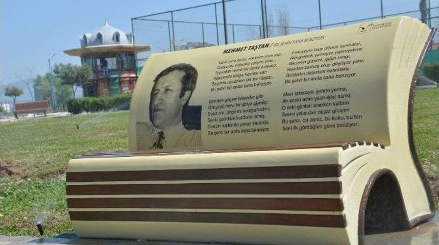 Manavgat&rsquo;ta Banklar Şiir Okuyacak