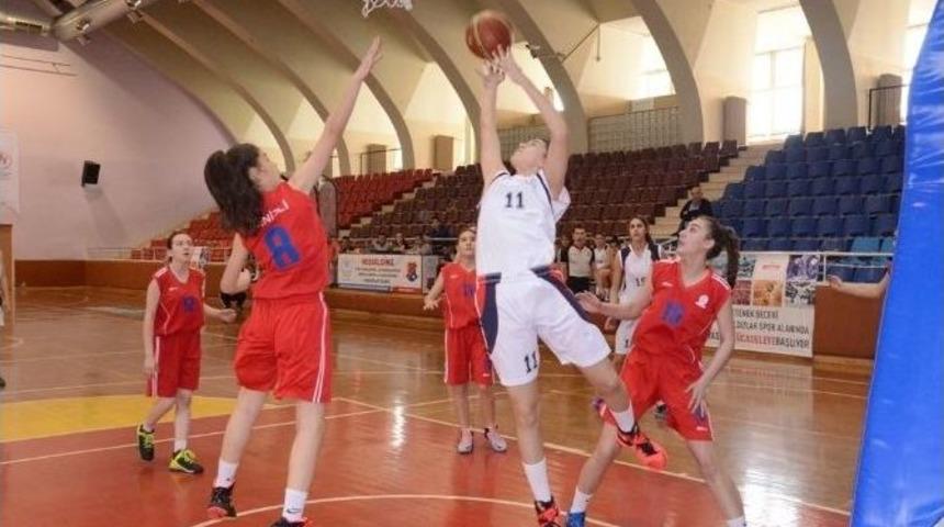 Aydın&rsquo;dan Basketbolun Yıldızları Ge&ccedil;ti