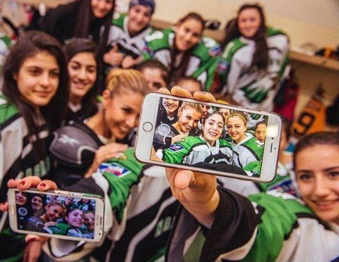 G&uuml;lben Ergen&rsquo;in De Dikkatini &Ccedil;eken &rsquo;buzun Perileri&rsquo;nin Şampiyonluğa Uzanan &Ouml;yk&uuml;s&uuml;