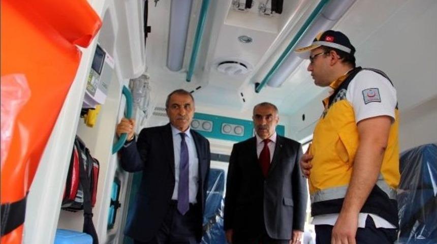 Yalova&rsquo;ya 4 Yeni Ambulans