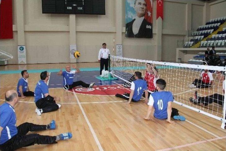 Oturarak Voleybol Ligi Müsabakaları Başladı G5