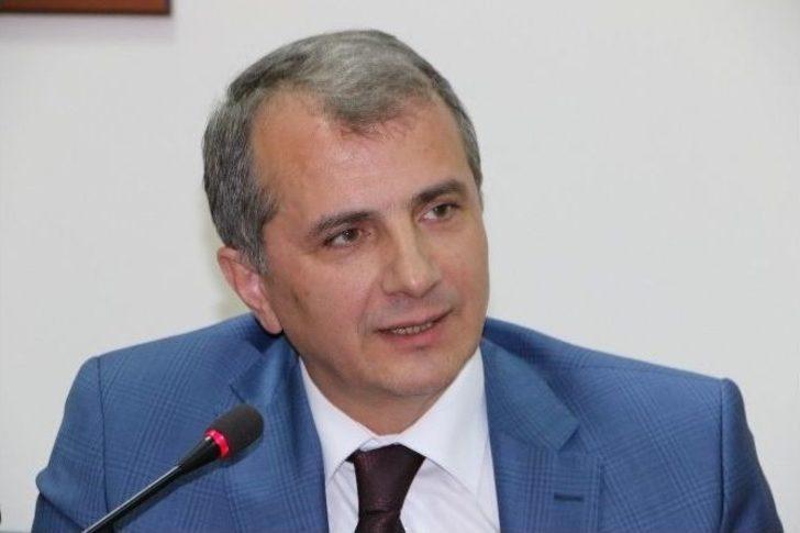 Saü Öğretim Üyesi Prof.dr. Musa Akoğlu’na “yılın Hekimi” Ödülü Verildi G3