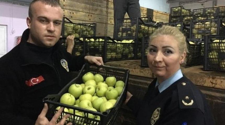 Polise 1 Kamyon Elma Gönderildi