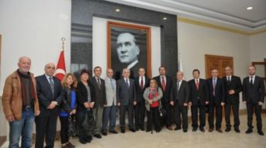 Eskişehir&rsquo;de Yaşayan Bilecikliler Vali Tuna&rsquo;yı Ziyaret Etti