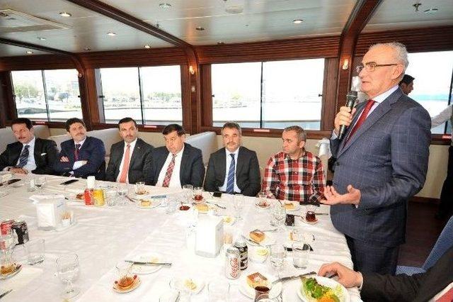 Başkan Yılmaz: “deniz Kenarında Yer Yok, Osb’ler Yatırımcı Bekliyor”