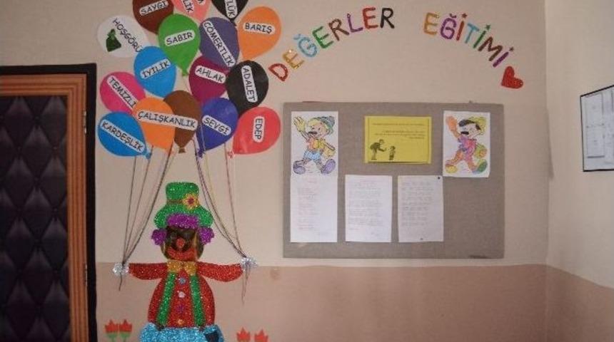 Adilcevaz&rsquo;da &Ouml;ğrencilere Gizil &Ouml;ğrenme Tekniği İle Eğitim