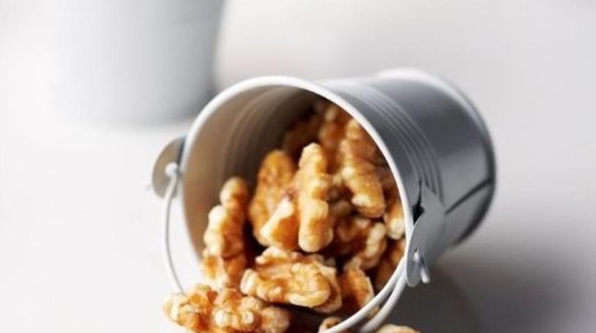 Uzman Diyetisyen &Ouml;zger: &ldquo;ceviz, Spor Yapanların Vazge&ccedil;ilmezi"