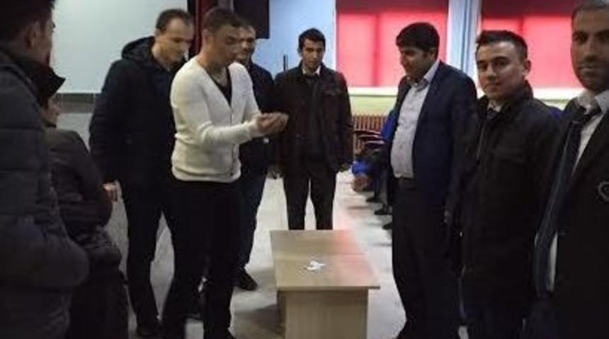 &Ouml;zalp İl&ccedil;esinde Futbol Turnuvası