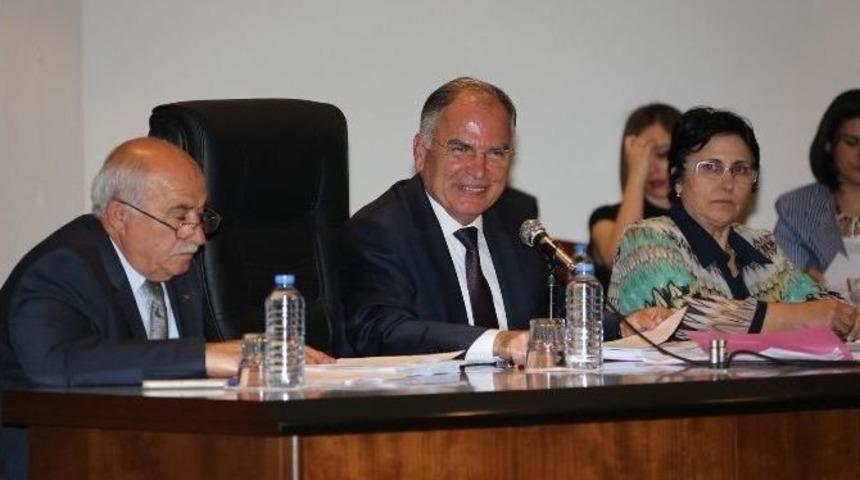 Sel&ccedil;uk Belediye Meclisinde Denetleme Ve Faaliyet Raporları G&ouml;r&uuml;ş&uuml;ld&uuml;