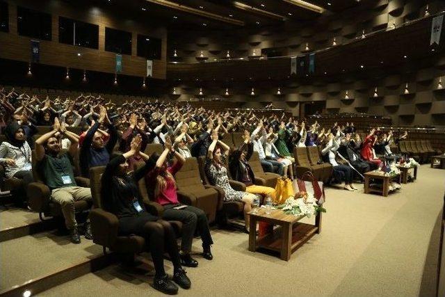 Hkü’de Dünden Bugüne Spor Fizyoterapistliği Sempozyumu