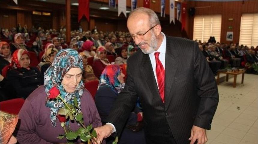 M&uuml;ft&uuml; &Ccedil;akı: "hayatı Kolaylaştıran Gelişmelere Karşı İnsanlığımız Gelişmedi"