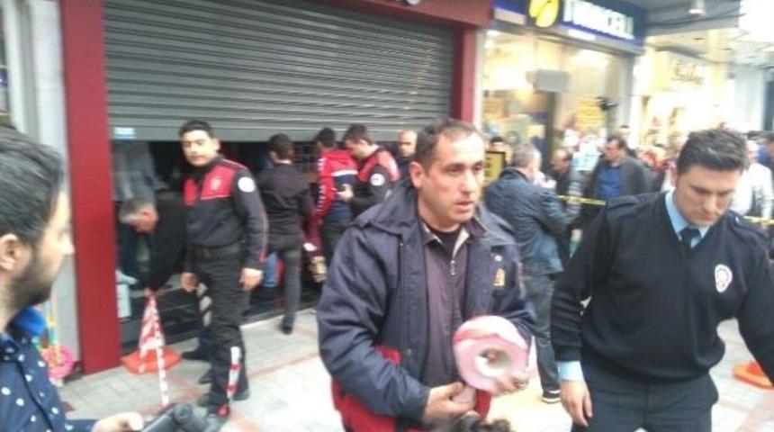 Asma Tavan &Ccedil;&ouml;k&uuml;nce Panik Yaşandı