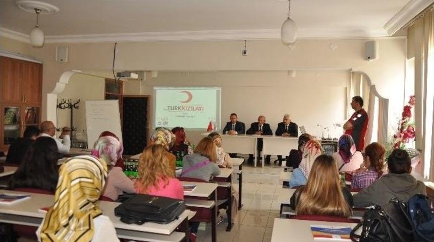 T&uuml;rk Kızılayı&rsquo;ndan Aday &Ouml;ğretmenlere Mesaj