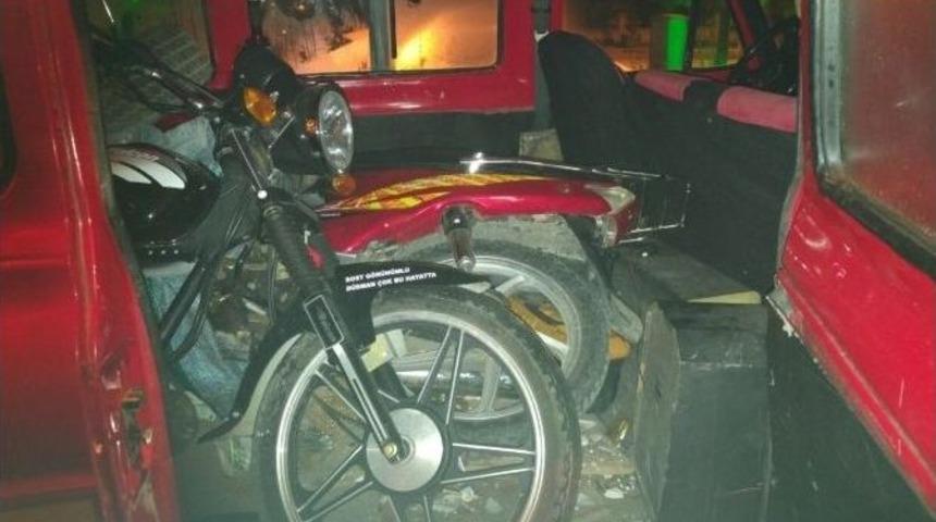 Tavşanlı&rsquo;da Motosiklet Hırsızları Tutuklandı